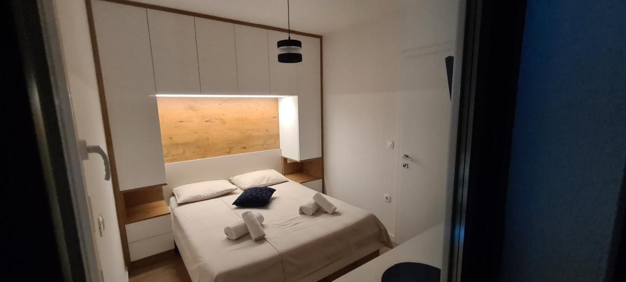Apartman Marcelina 1 With Private Pool Traù Esterno foto