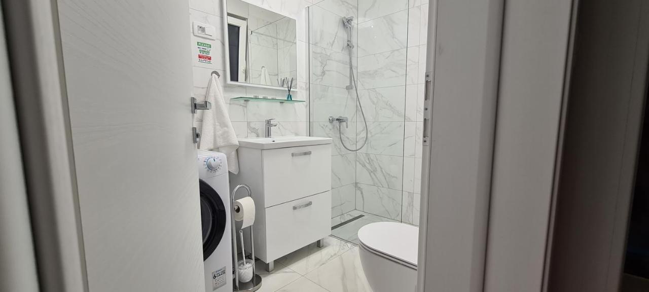 Apartman Marcelina 1 With Private Pool Traù Esterno foto