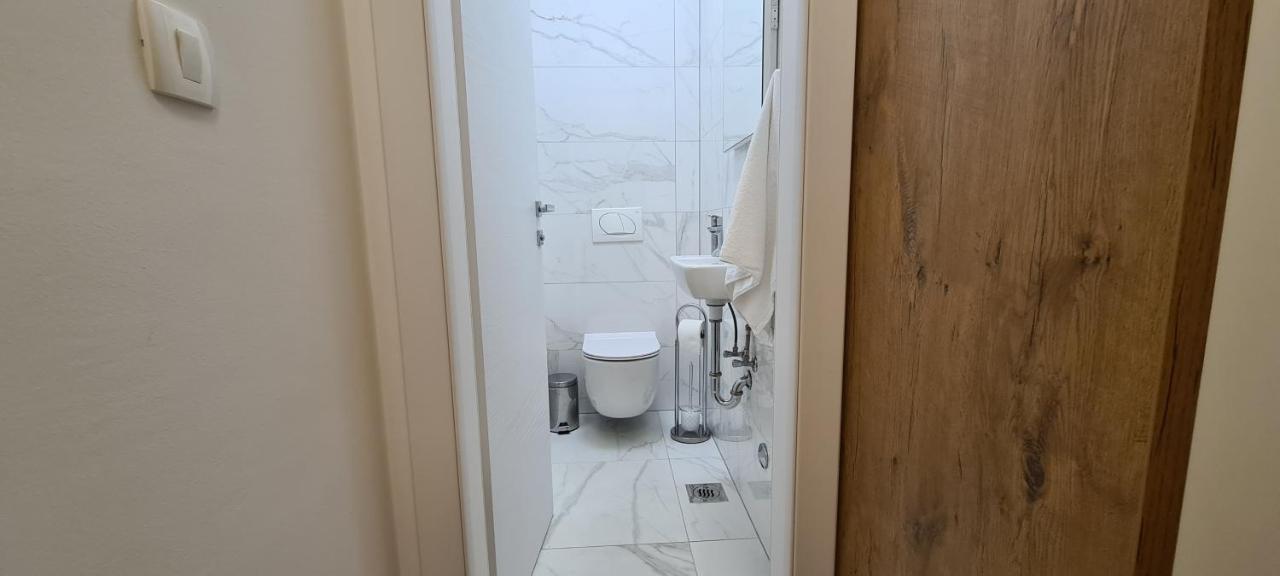Apartman Marcelina 1 With Private Pool Traù Esterno foto