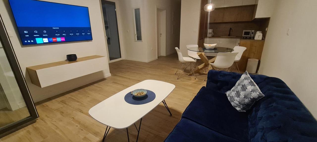 Apartman Marcelina 1 With Private Pool Traù Esterno foto