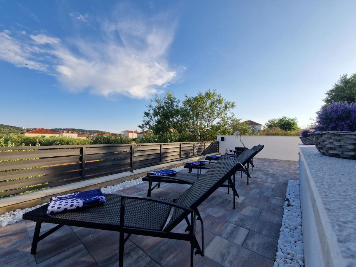 Apartman Marcelina 1 With Private Pool Traù Esterno foto